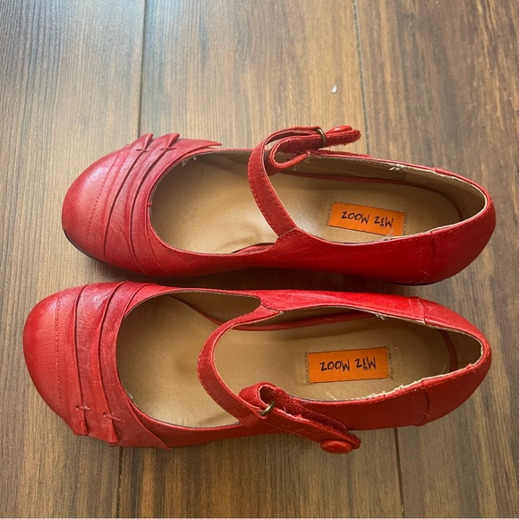 Miz Mooz Carolina – Red Mary Jane Heels – Size 37 - Picture 4 of 9